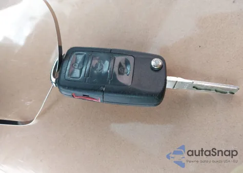 2007 Volkswagen New Beetle 2.5 z USA, uszkodzony, nr VIN 3VWSW31C27M506516